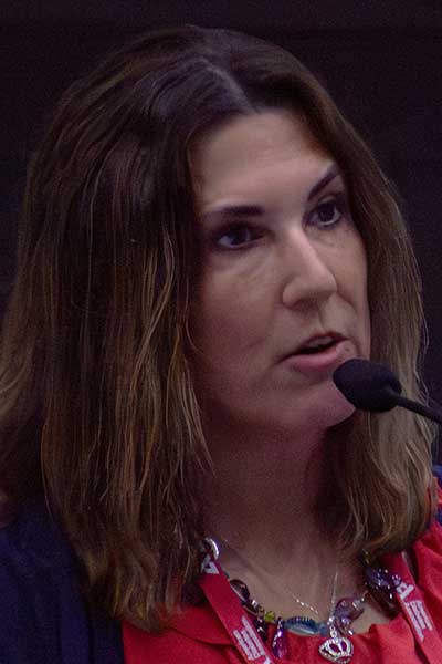 Leigh Perreault, MD